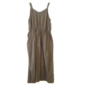 Olive green dress w pockets